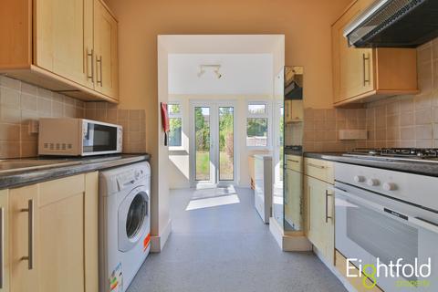 4 bedroom maisonette to rent, Hollingbury Road, Brighton