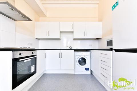 3 bedroom flat to rent, Cromwell Road, Hove