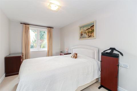 1 bedroom flat for sale - The Cloisters, Church Lane, Kings Langley, WD4