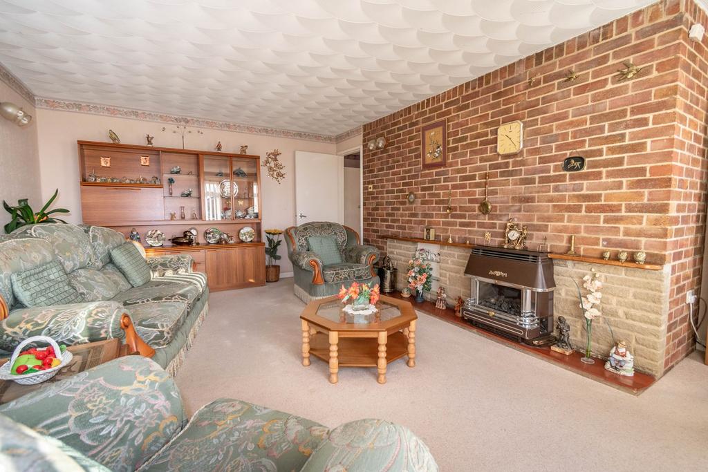 Heath Rise, Fakenham, NR21 3 bed chalet £299,950