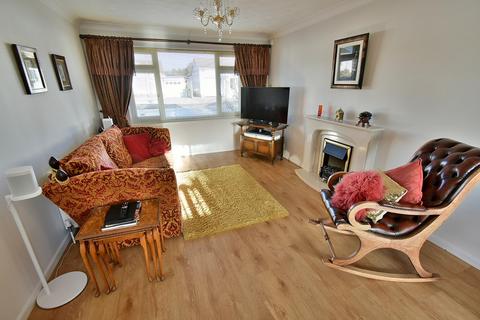 22 Arnold Road, West Moors, Ferndown, BH22 0JX