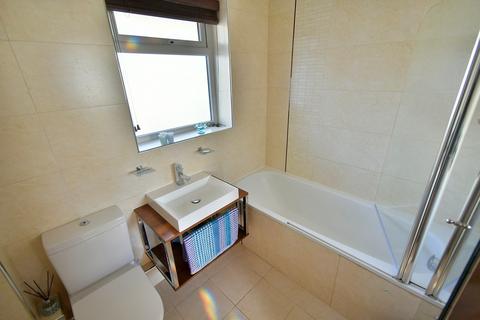 22 Arnold Road, West Moors, Ferndown, BH22 0JX