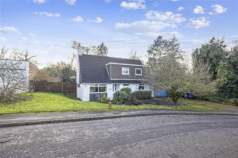 4 bedroom detached house for sale - Pine View Close, Chilworth, Guildford, Surrey, GU4