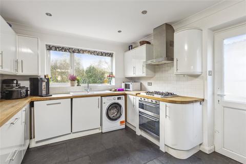 4 bedroom detached house for sale - Pine View Close, Chilworth, Guildford, Surrey, GU4