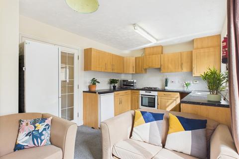 4 bedroom terraced house to rent, Alicante Way