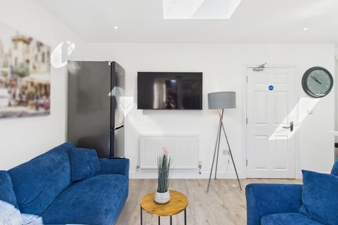 undefined, Roe Drive