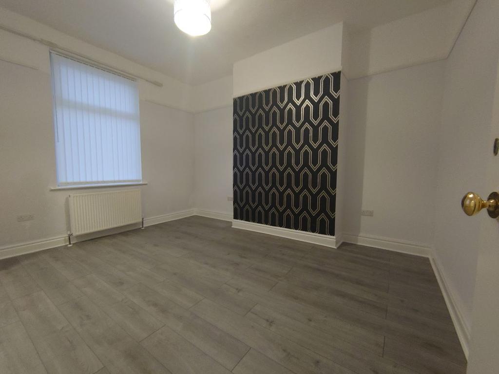York Road, Wallasey 3 bed terraced house £825 pcm (£190 pw)