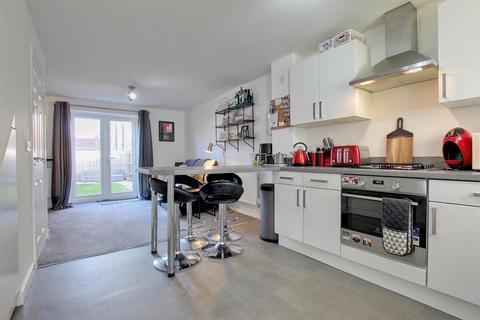 37 Avocet Close, Hornsea, HU18 1LG
