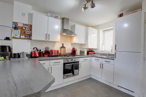 37 Avocet Close, Hornsea, HU18 1LG