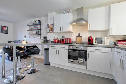37 Avocet Close, Hornsea, HU18 1LG