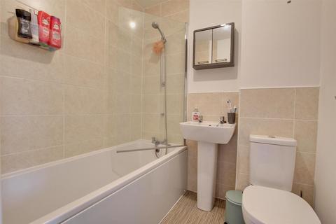 37 Avocet Close, Hornsea, HU18 1LG