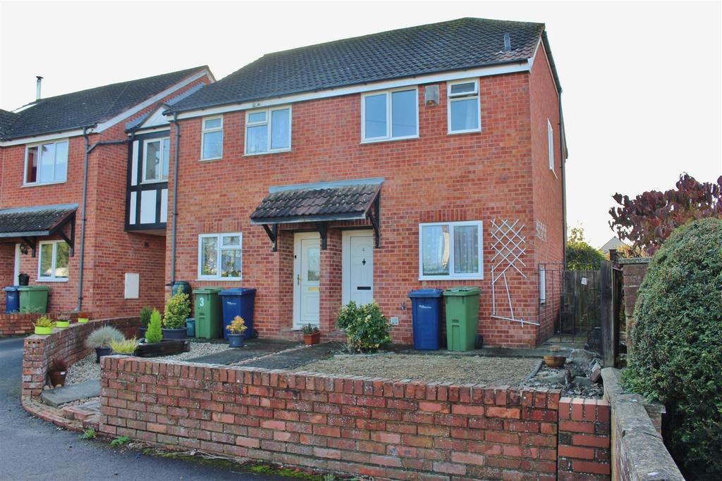 St. Giles Court, Maisemore, Gloucester 2 bed end of terrace house £