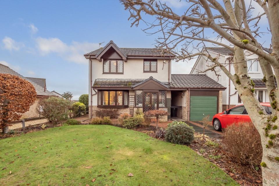 Inchbrakie Drive, Crieff 3 bed villa £260,000