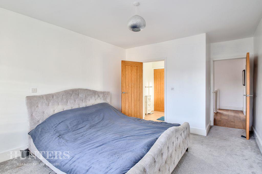 First Floor Bedrooms &amp; En-suites