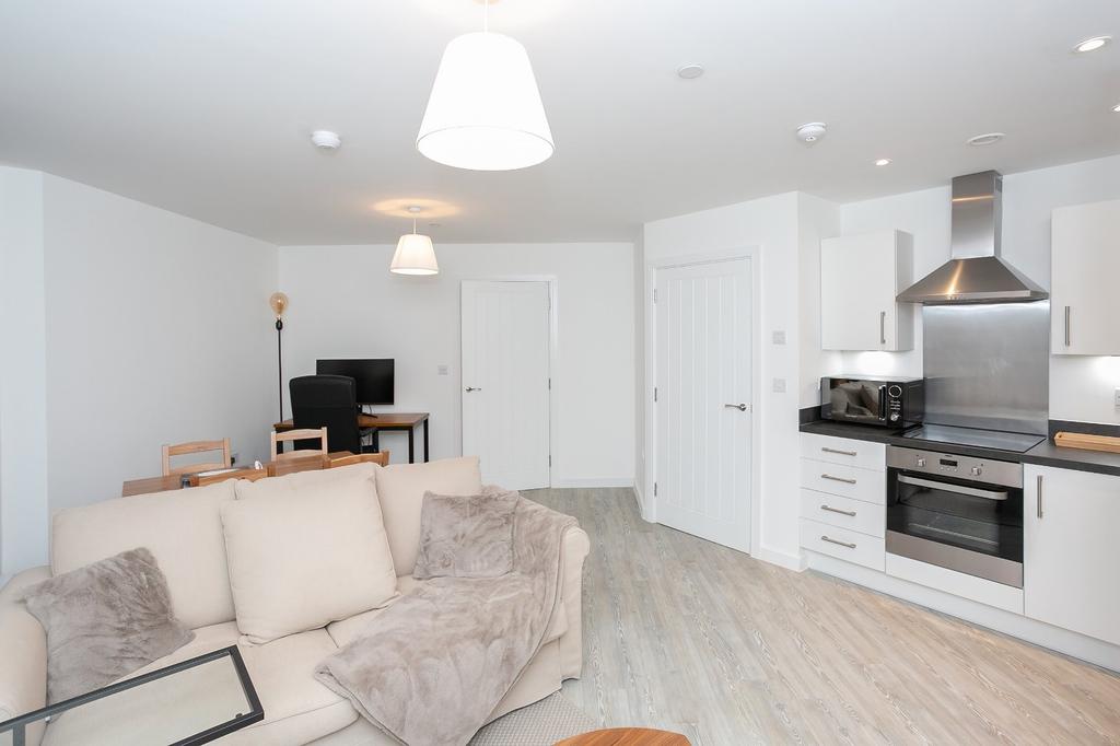 Dacorum Way, Hemel Hempstead... 1 bed apartment £1,200 pcm (£277 pw)