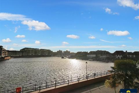 5 bedroom townhouse for sale, Hobart Quay, Eastbourne