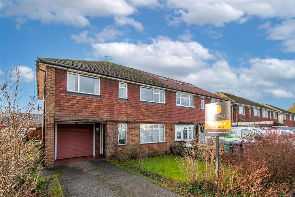 Hevers Avenue, Horley 4 bed semidetached house £500,000