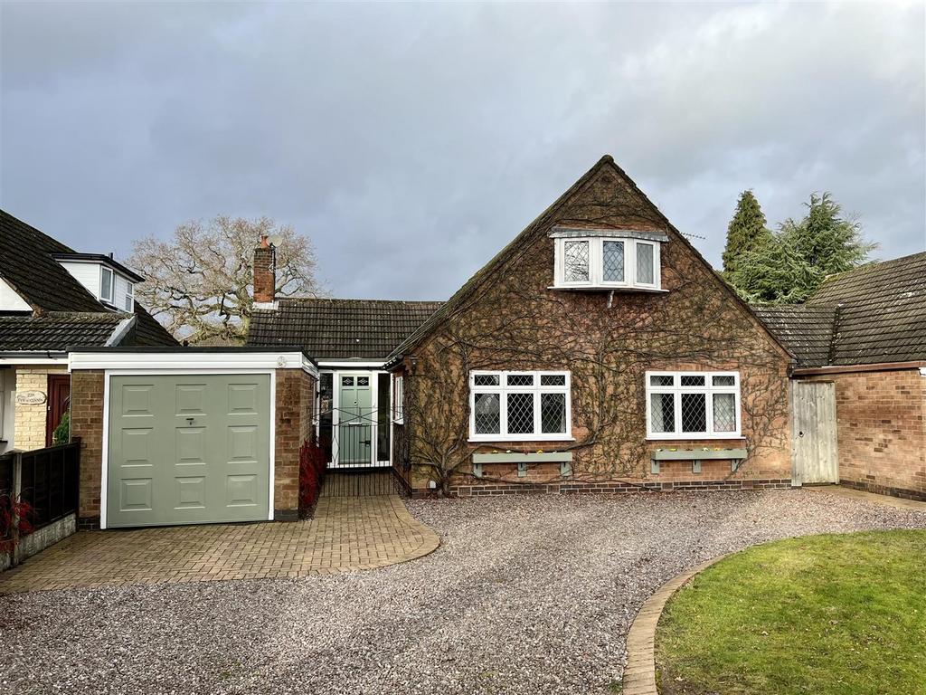 Bills Lane, Shirley, Solihull 4 bed detached bungalow £550,000