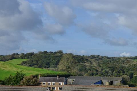 4 bedroom detached house for sale, Pantglas, Croesyceiliog, Carmarthen