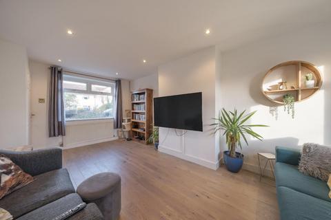 16 Fourth Avenue, Wetherby, LS22 6JW