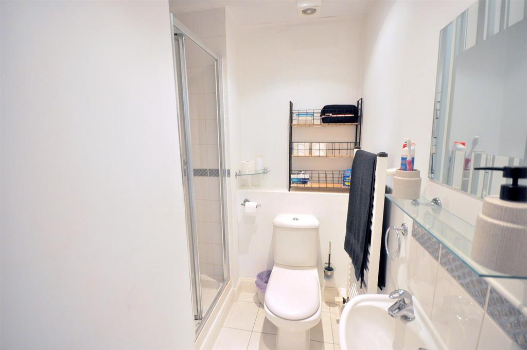 Ground Floor Shower Room/Wc