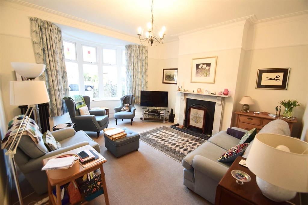Brighton Grove, Whitley Bay 4 bed semidetached house £475,000