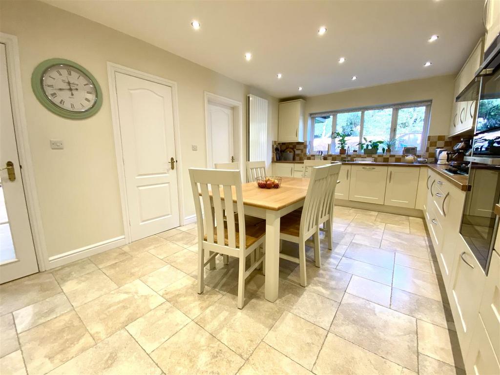 Mayfield Gardens, Shrewsbury 5 bed detached house £825,000
