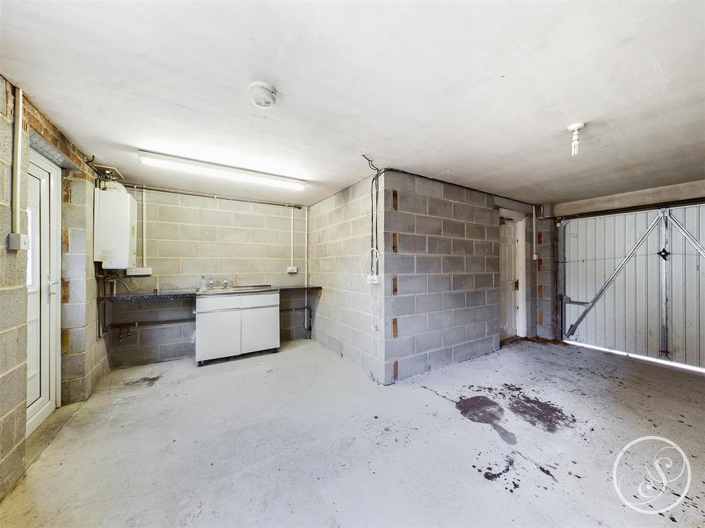 Integral Garage