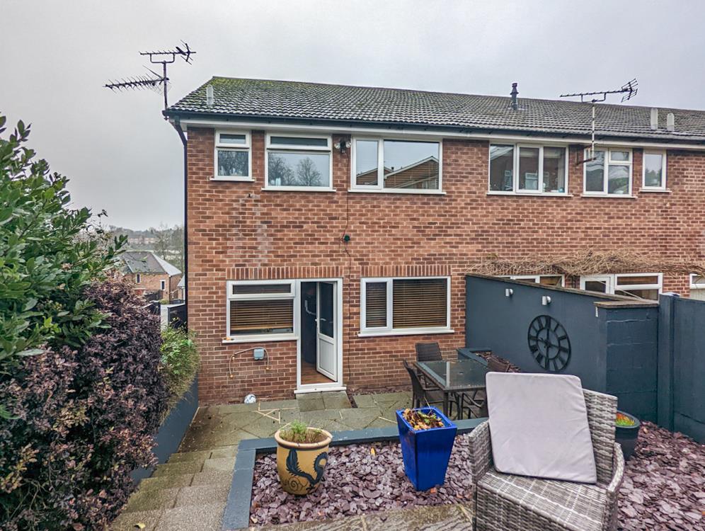 Fraser Road, Carlton, Nottingham 3 bed townhouse £230,000