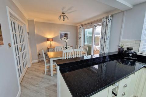 58 Hendre Road, Pencoed, Bridgend, CF35 6TN