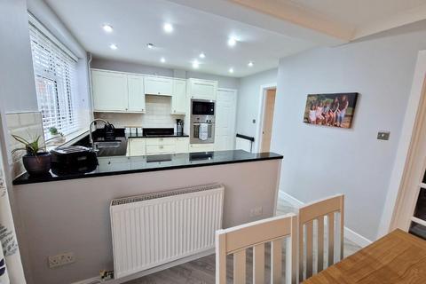 58 Hendre Road, Pencoed, Bridgend, CF35 6TN