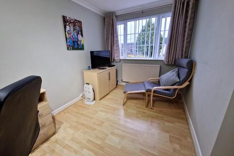 58 Hendre Road, Pencoed, Bridgend, CF35 6TN