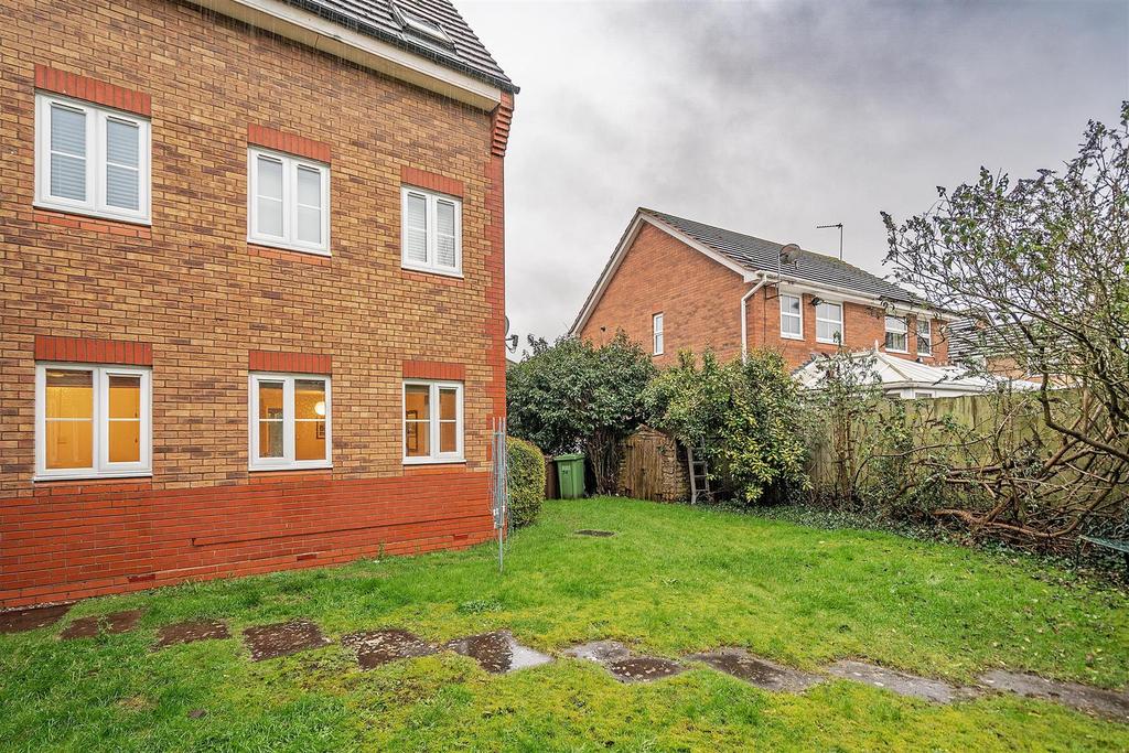 Winster Avenue, Dorridge, Solihull 2 bed £175,000