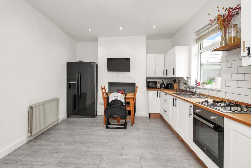 Princess Road, Ripon 2 bed semidetached house for sale £175,000