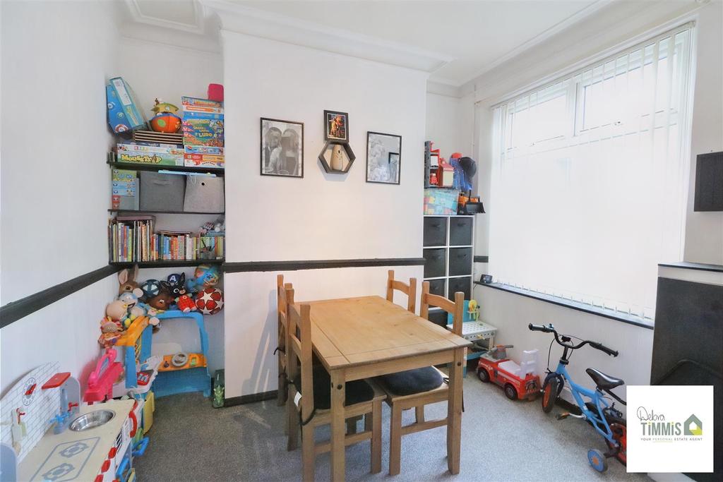 Turner Street, Birches Head... 2 bed terraced house £90,000