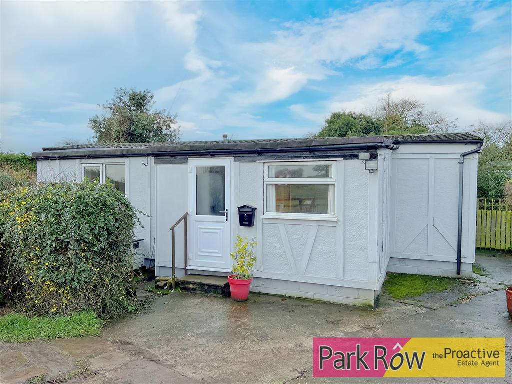 Grove Hall Caravan Site, Knottingley 2 bed park home £40,000