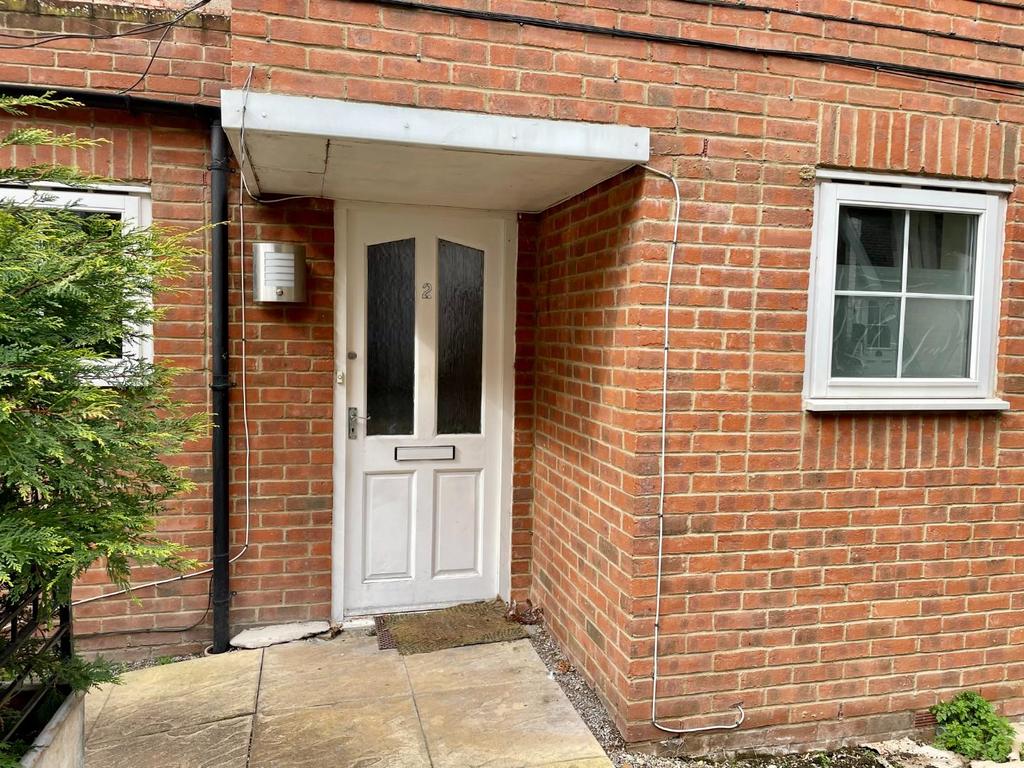 Goodwin Gardens, Lower Leys, Evesham 2 bed flat £86,500