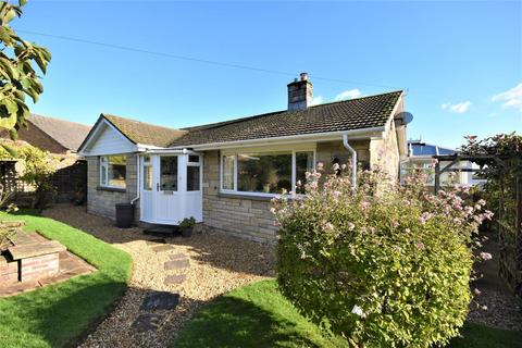 3 bedroom detached bungalow for sale - Grove Road, Ryde, PO33 3LH