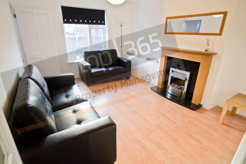 Brook Street, Hockley, NOTTINGHAM NG1 2 bed end of terrace house £