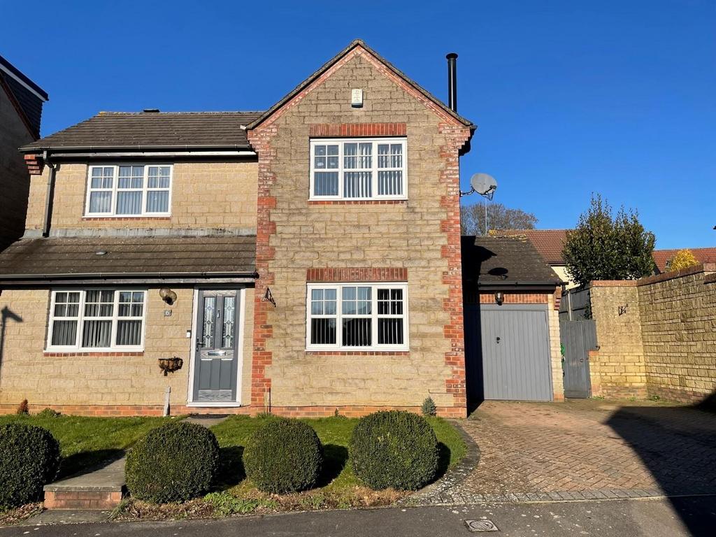 Ross Close, Chipping Sodbury, Bristol 3 bed detached house £485,000