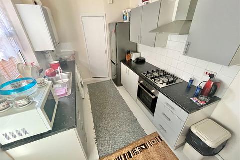 25 William Street, Luton, LU2 7RF