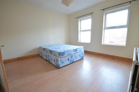 25 William Street, Luton, LU2 7RF