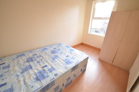 25 William Street, Luton, LU2 7RF