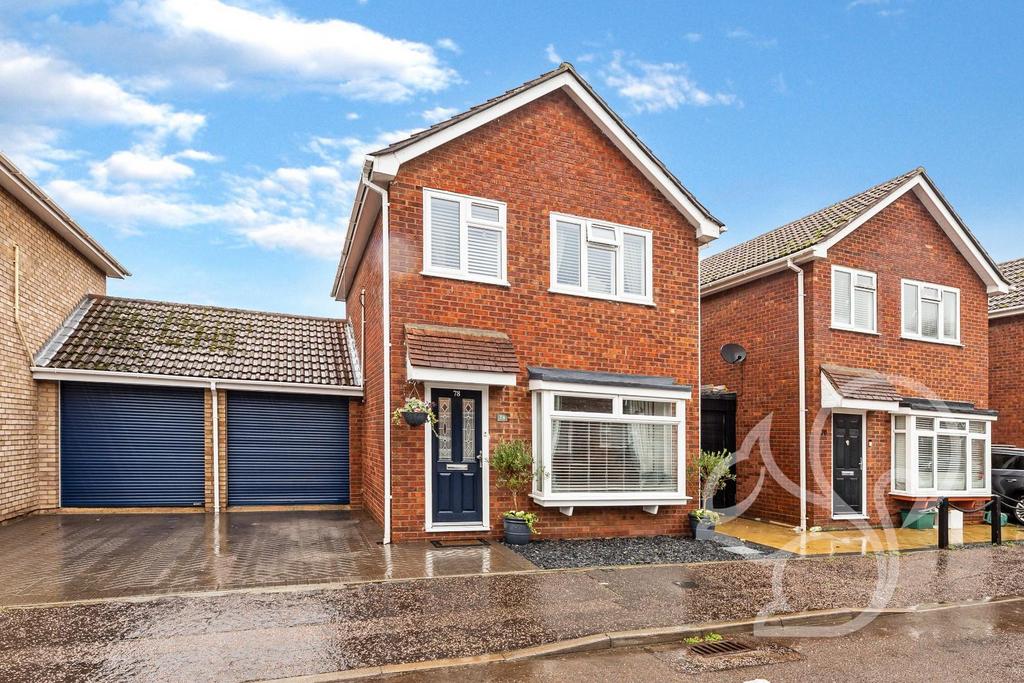 Newcastle Avenue, Colchester 3 bed link detached house £350,000