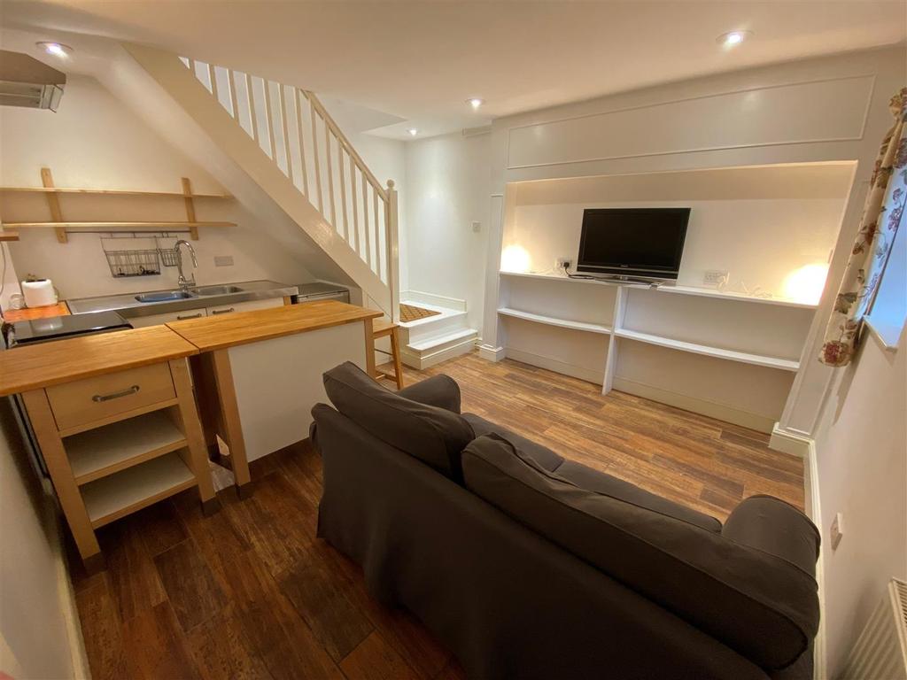 Kitchen/Lounge.jpg