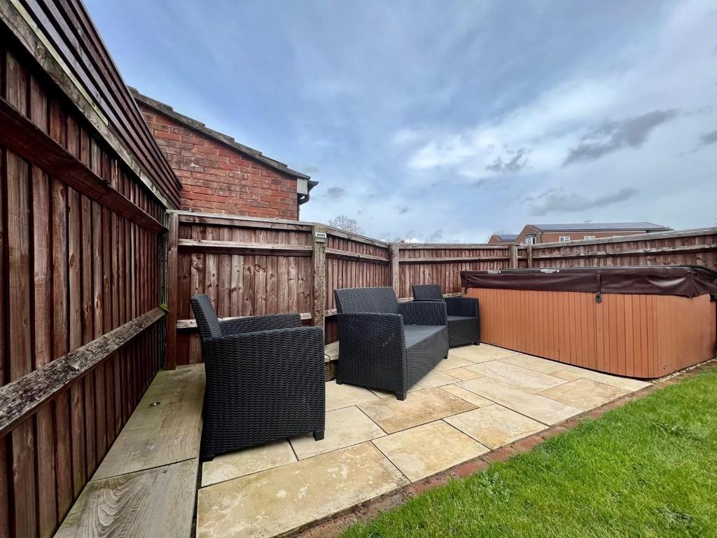 1 Moreton Villas - Photo 3..jpg
