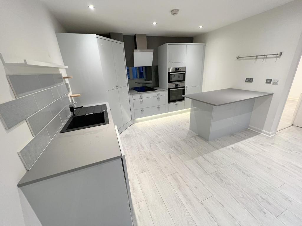 Monument Court, Nevilles Cross, Durham 2 bed apartment £1,000 pcm (£231 pw)