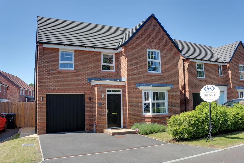 Cheshire Crescent, Alsager 4 bed detached house £392,000