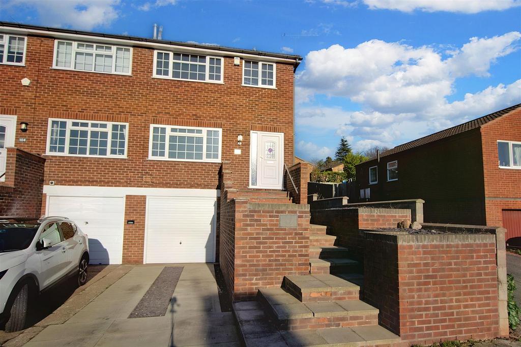 Fraser Road, Carlton 3 bed terraced house £225,000