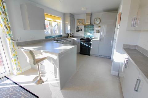 42 Pavey Run, Ottery St Mary, EX11 1FQ